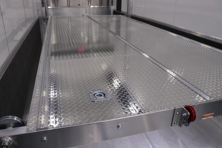 Surface Mounted Airline Track On Lift Floor